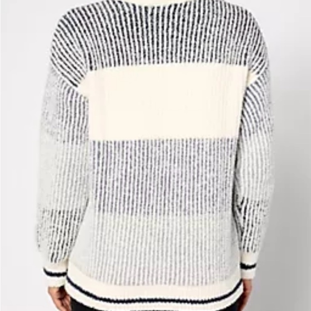 Barefoot Dreams Black and White Knit Sweater - Picture 4 of 6